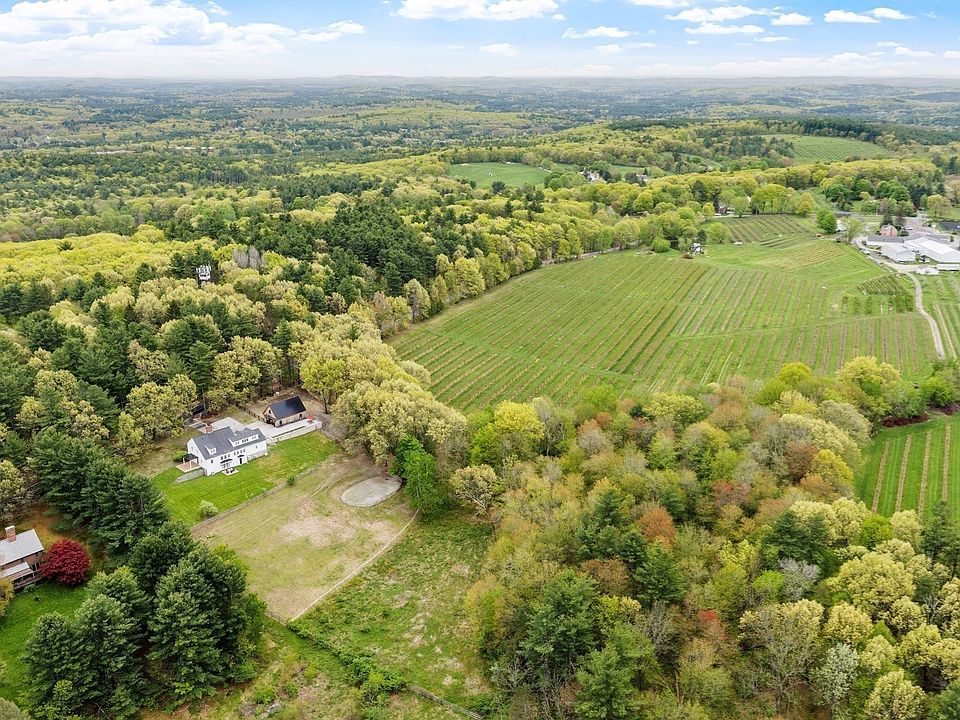 1st image of 41 Pinnacle Rd