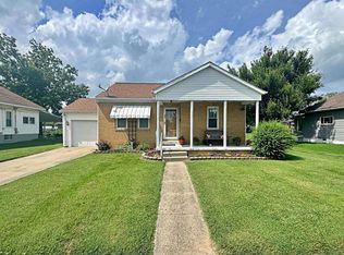 402 Sycamore St, Washington, IN 47501