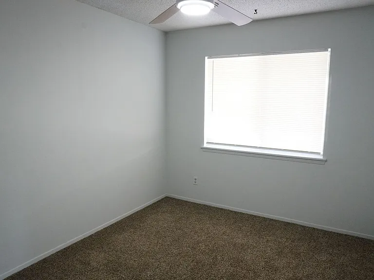 6625 Escondido Dr — Photo 6