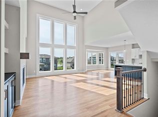 2079 NW Obrien Rd, Lees Summit, MO 64081