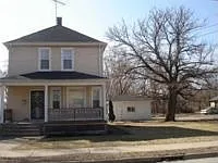 650 E Washington St photo 1