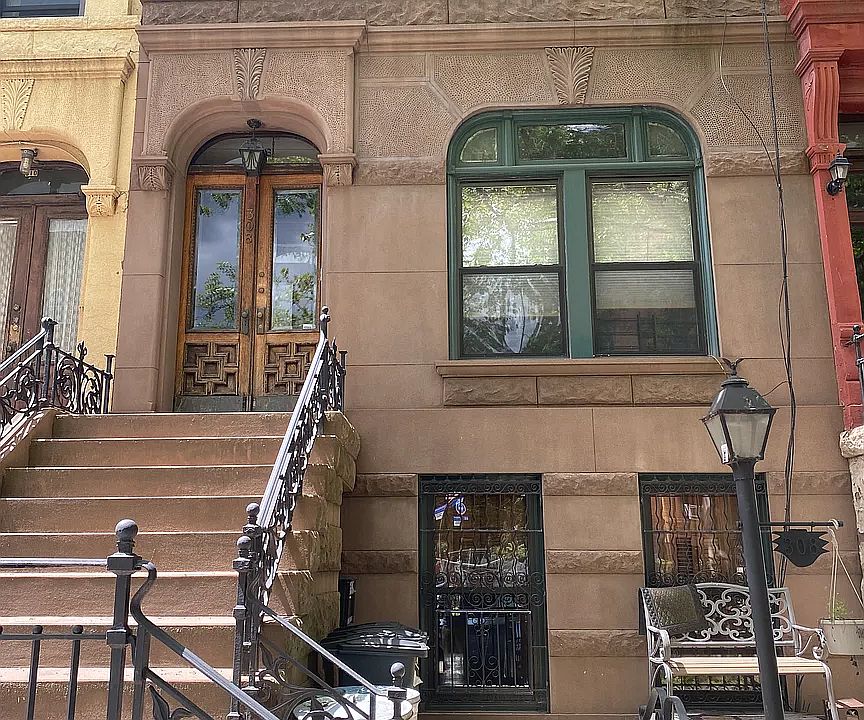 1st image of 308 Lewis Ave #1