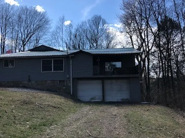 228 Gazebo Rd, Latrobe, PA 15650