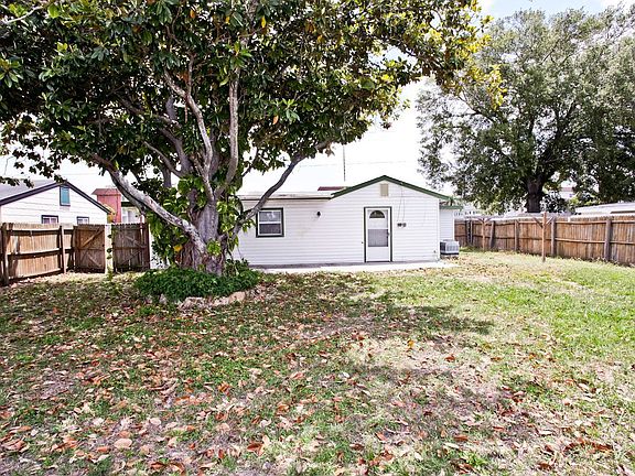 Huge Fenced-In Back Yard
