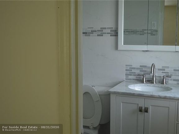 5th image of 8360 Runford Dr