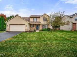 2345 Woods Edge Rd, Perrysburg, OH 43551