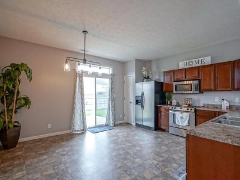 2712 Gulfstream Ln — Photo 9