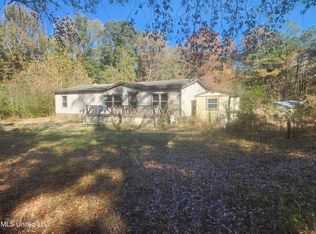 49 Raven Roost Rd, Holly Springs, MS 38635