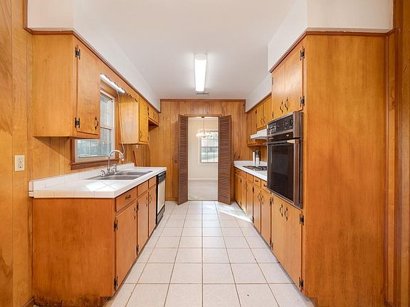 5th image of 3914 Blue Gill Cir