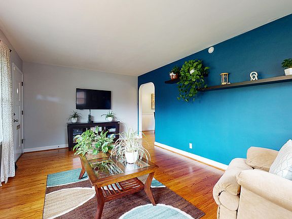4th image of 3833 Klondike Ln
