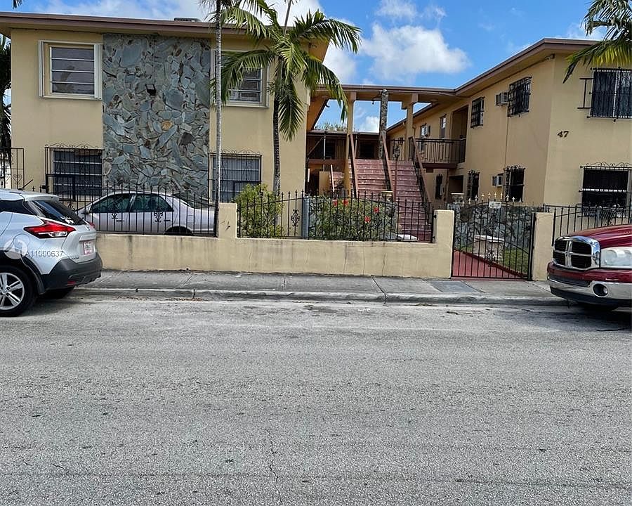 1st image of 47 NW 47th Ave APT 14