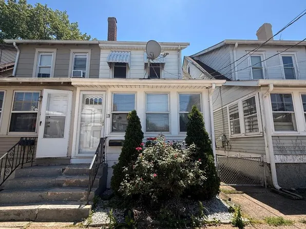 13 Bismarck Ave, Trenton, NJ 08629