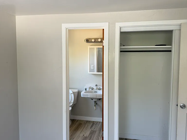 1844 Lynwood Pl — Photo 4