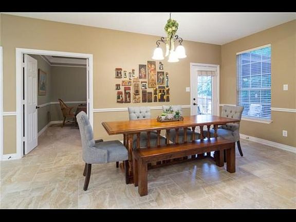 4th image of 1308 Ashmore Dr