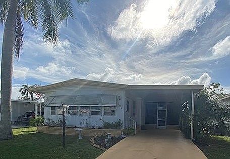 Home front, 2 car driveway