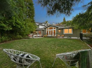 581 Mountain Blvd, Oakland, CA 94611