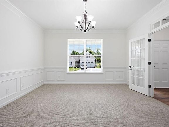 5th image of 4365 Glenmore Creek Dr