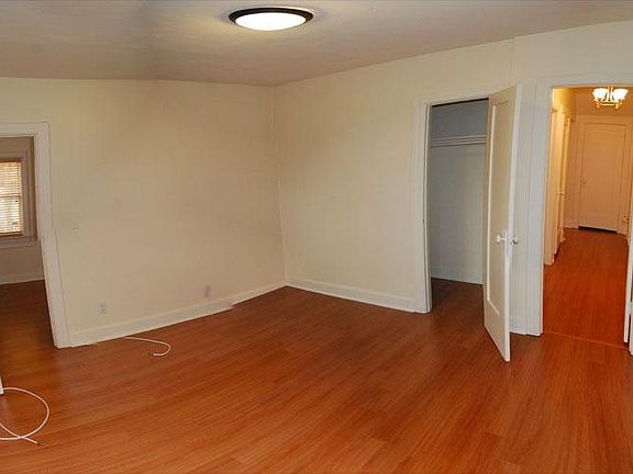 5th image of 1243 1/2 Poinsettia Dr