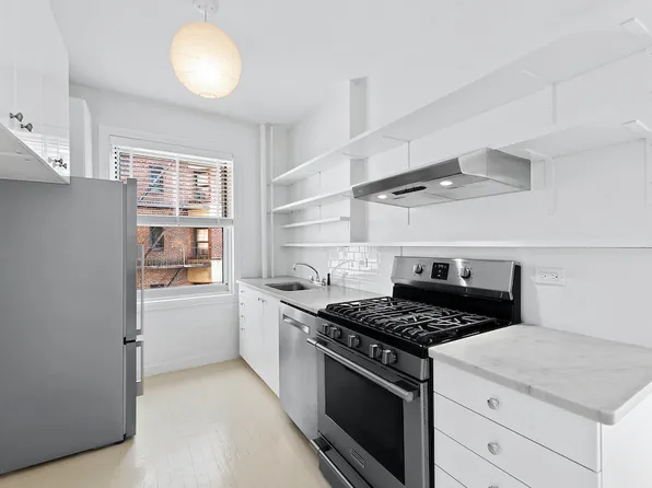 504 Grand Street image 1 of 8