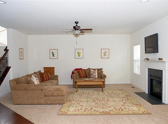 4th image of 801 Grant Park Ct