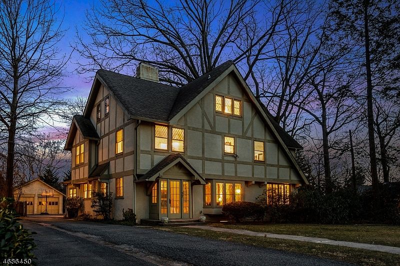 2nd image of 37 Hamilton Rd