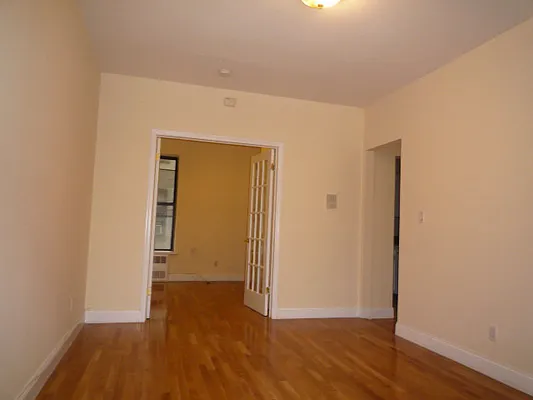 Rented by DSA Realty Midtown West | media 48