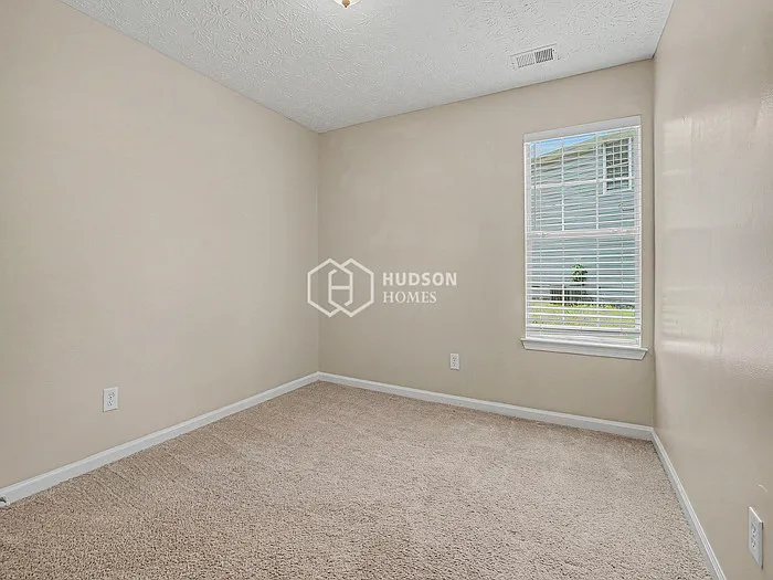 2369 Heatherton Ct — Photo 13