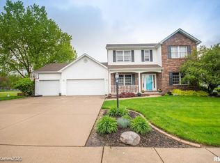 5424 N Rothmere Dr, Peoria, IL 61615