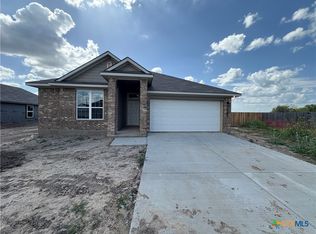 1214 Dowdy Dr, Belton, TX 76513