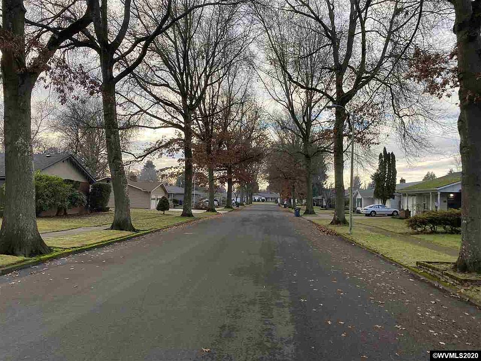 2nd image of 4181 Ivory Way NE