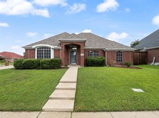 765 Summit Rdg, Lewisville, TX 75077