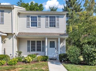 1 Clara Ct, Cortlandt Manor, NY 10567