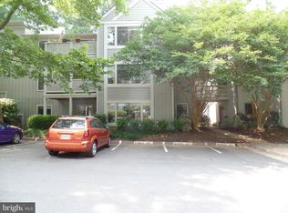 2224 Hunters Run Dr, Reston, VA 20191