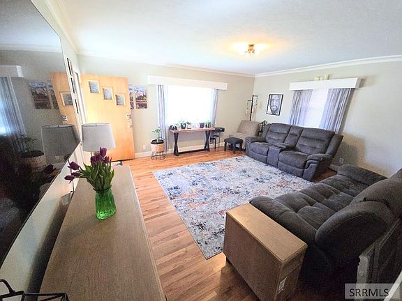5th image of 311 Gladstone St