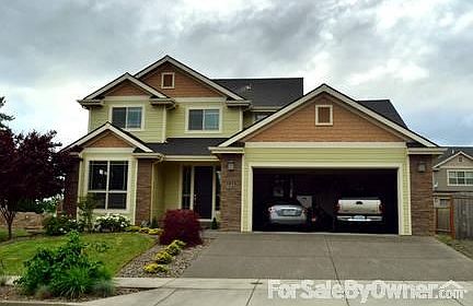 Home Front - Main #1
						:
						photo with Garage Close