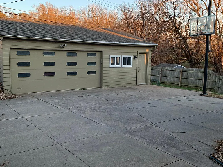 Back yard garage