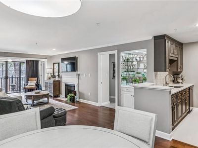 28206 Plantation Dr NE #206, Atlanta, GA, 30324