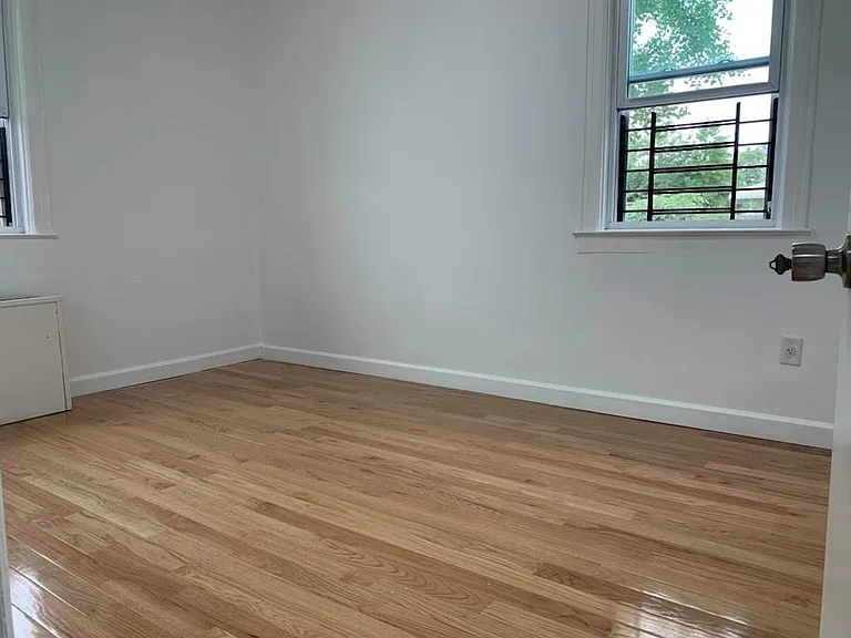 5318 72nd Pl #1R — Photo 3