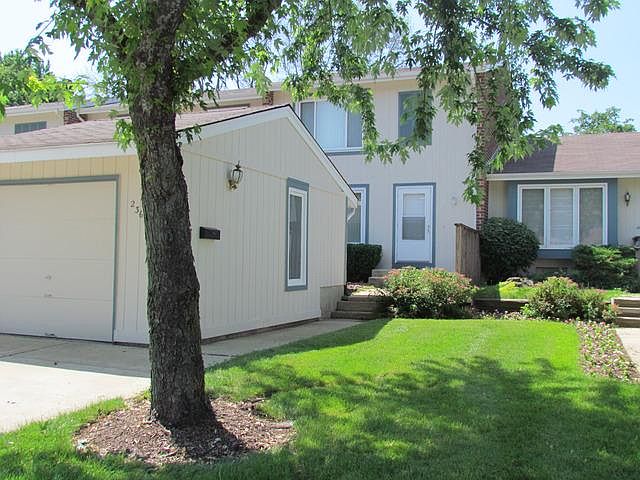 1st image of 236 Oakwood Ln