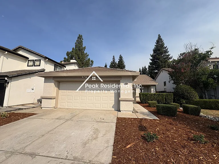 10846 Basie Way — Photo 2