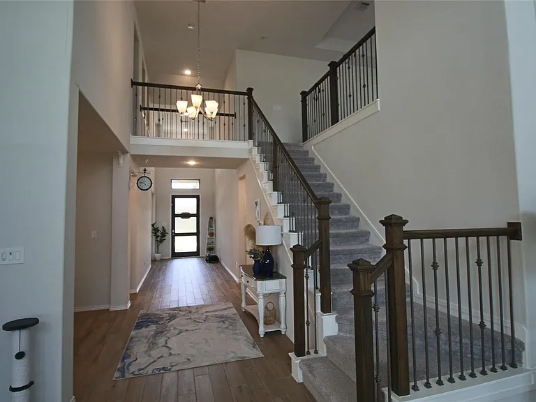 24727 Tanoureen Dr — Photo 21