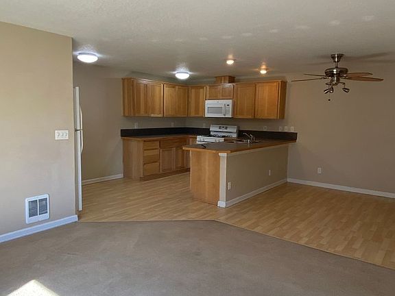4th image of 1114 Wacomac St