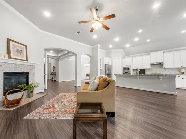 2112 Nogalas Ln, League City, TX 77573