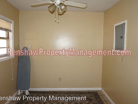 4th image of 3052 Ashwood St