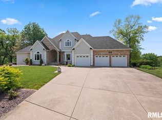 4000 W Tangleoaks Ct, Peoria, IL