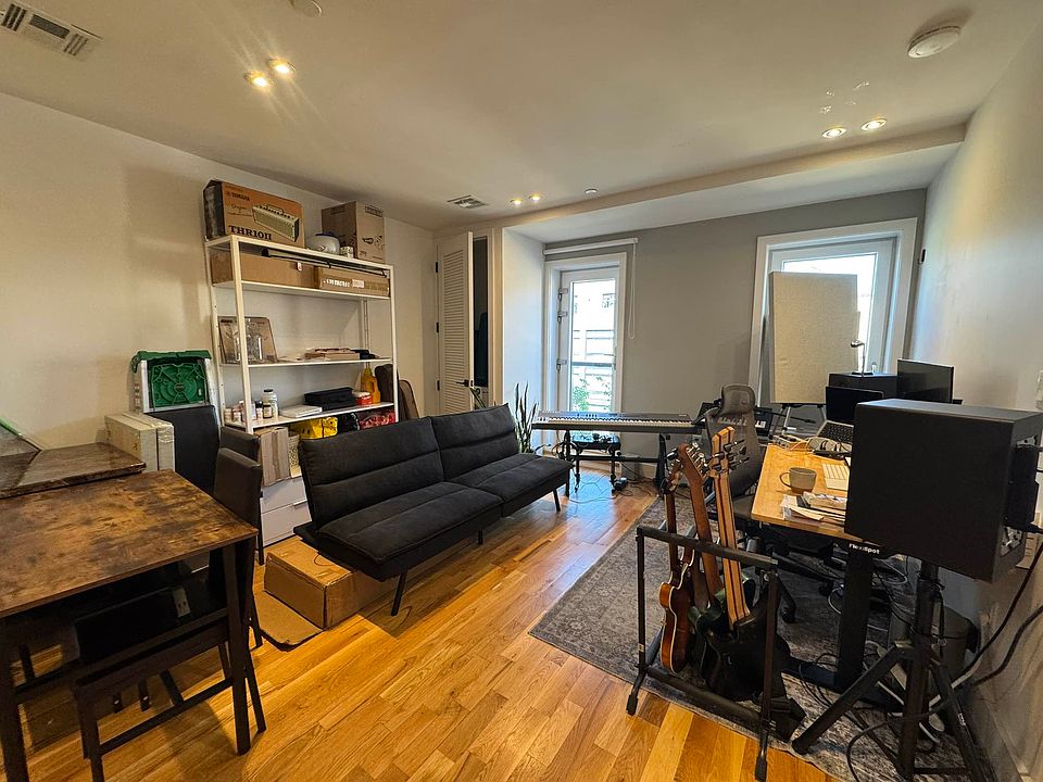 1st image of 1079 Fulton St #4B