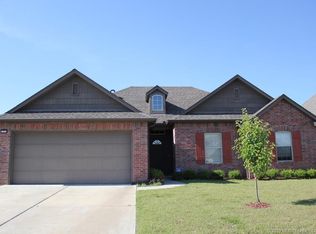 17518 E 43rd St, Tulsa, OK 74134