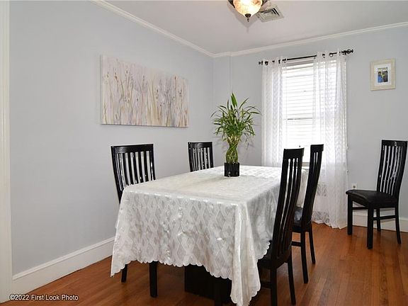 5th image of 78 Swan St
