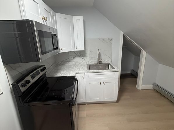 48 Laura St #3
