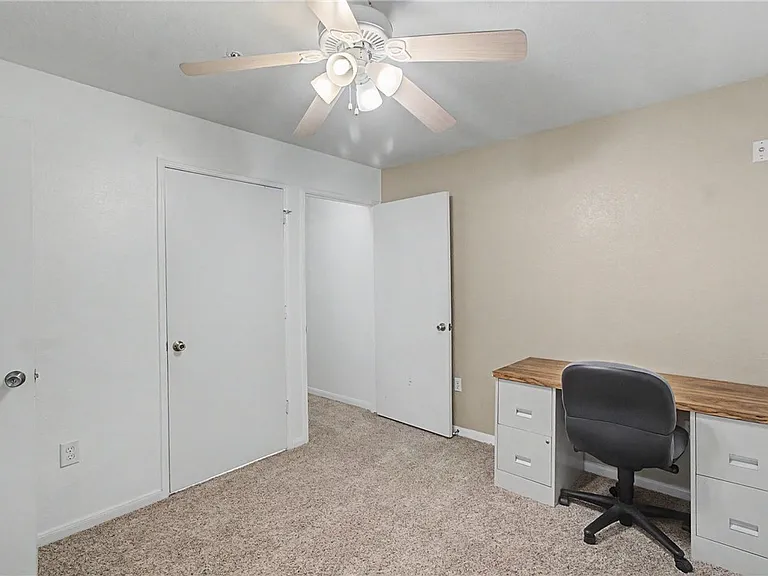 521 Parkway #103 — Photo 11
